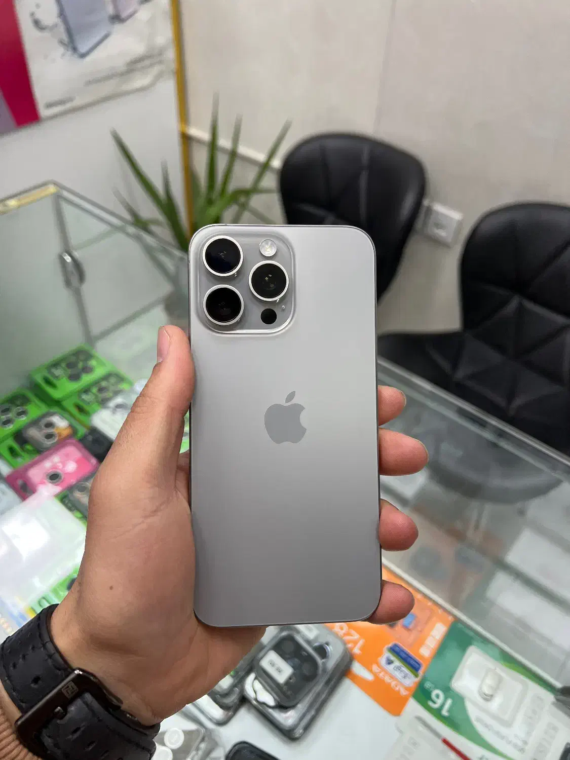 ایفون ۱۵پرومکس 256g رجیسترشده|موبایل|تهران, تهرانپارس شرقی|دیوار