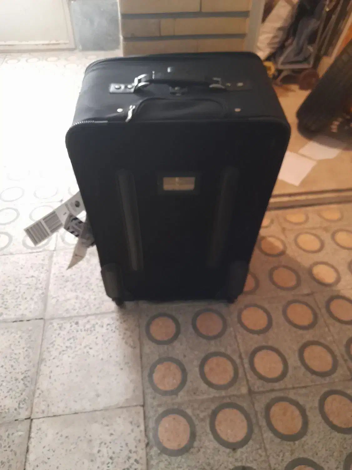 چمدان مشکی|کیف، کفش، کمربند|ابهر, |دیوار