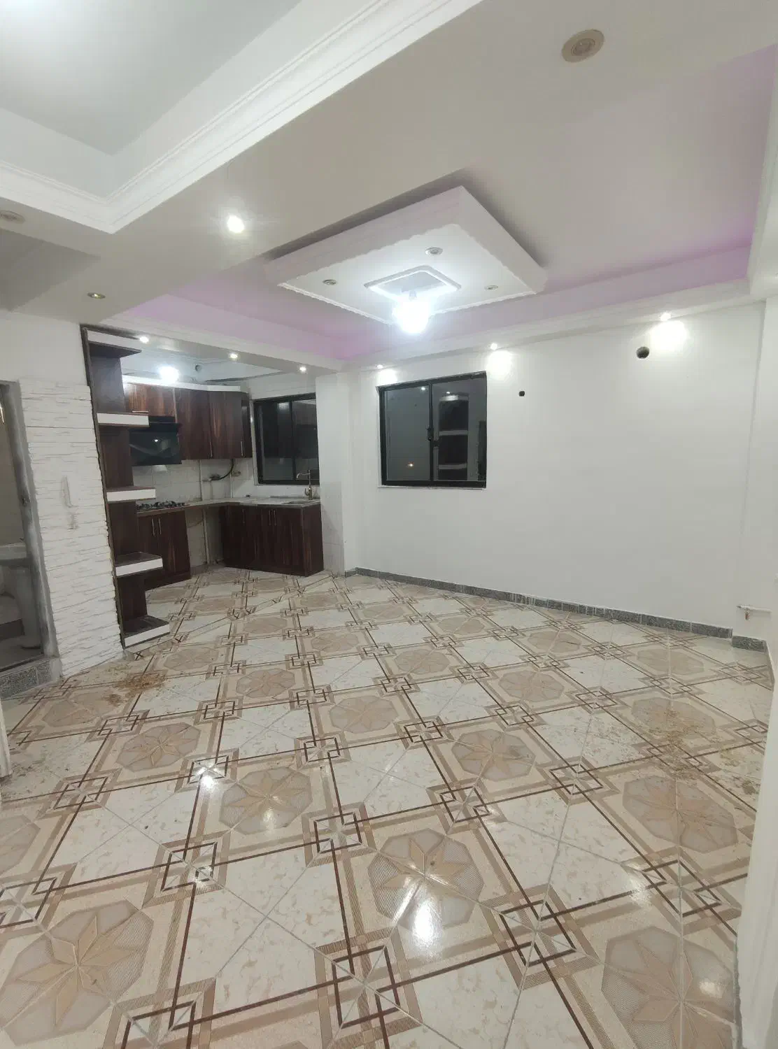 طبقه اول تک سقف راه جداباپارکینگ در35متری آزادگان|فروش آپارتمان|لنگرود, |دیوار