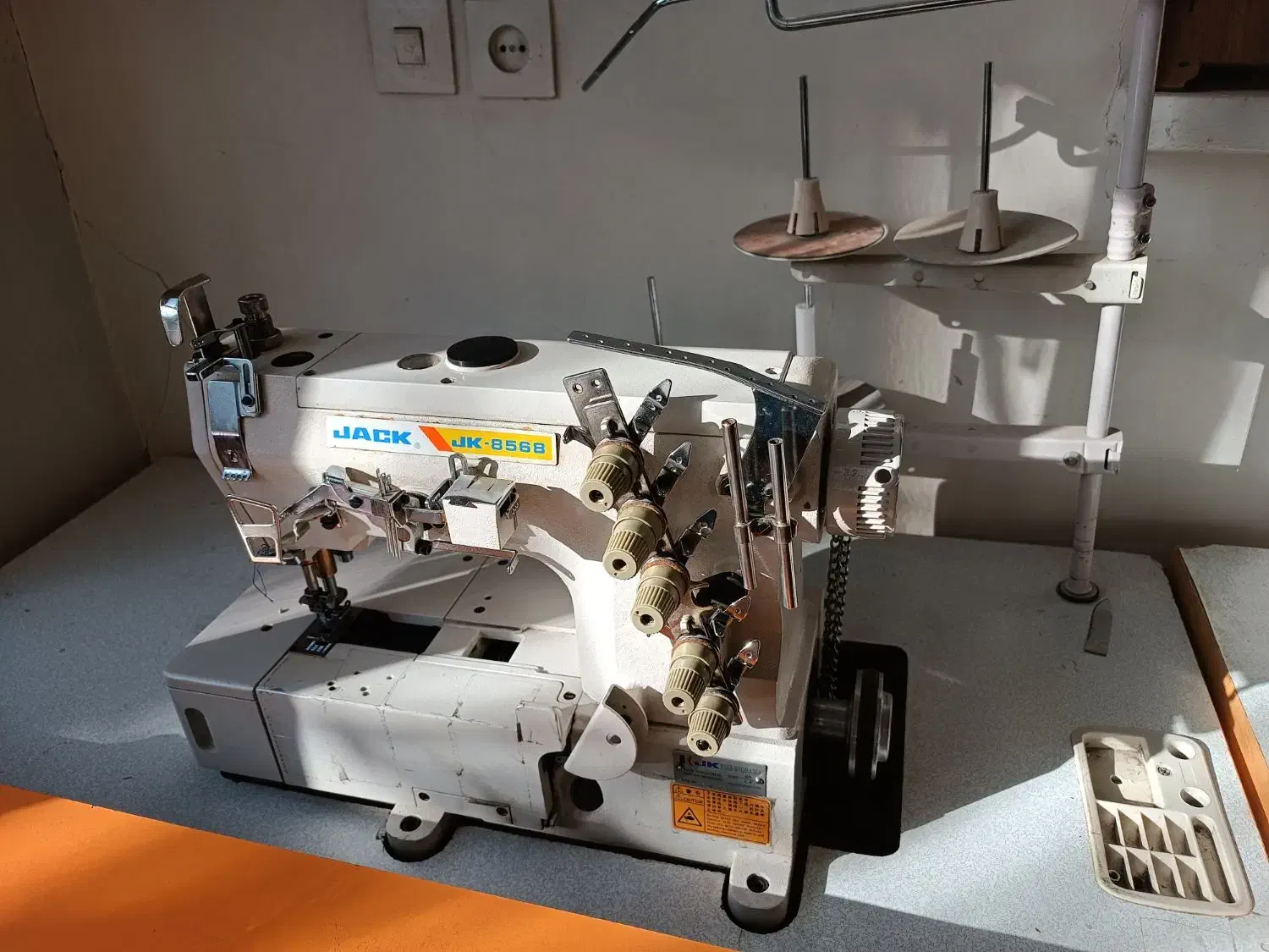 چرخ خیاطی میاندوزجک|چرخ خیاطی و ریسندگی|خمینی‌شهر, |دیوار