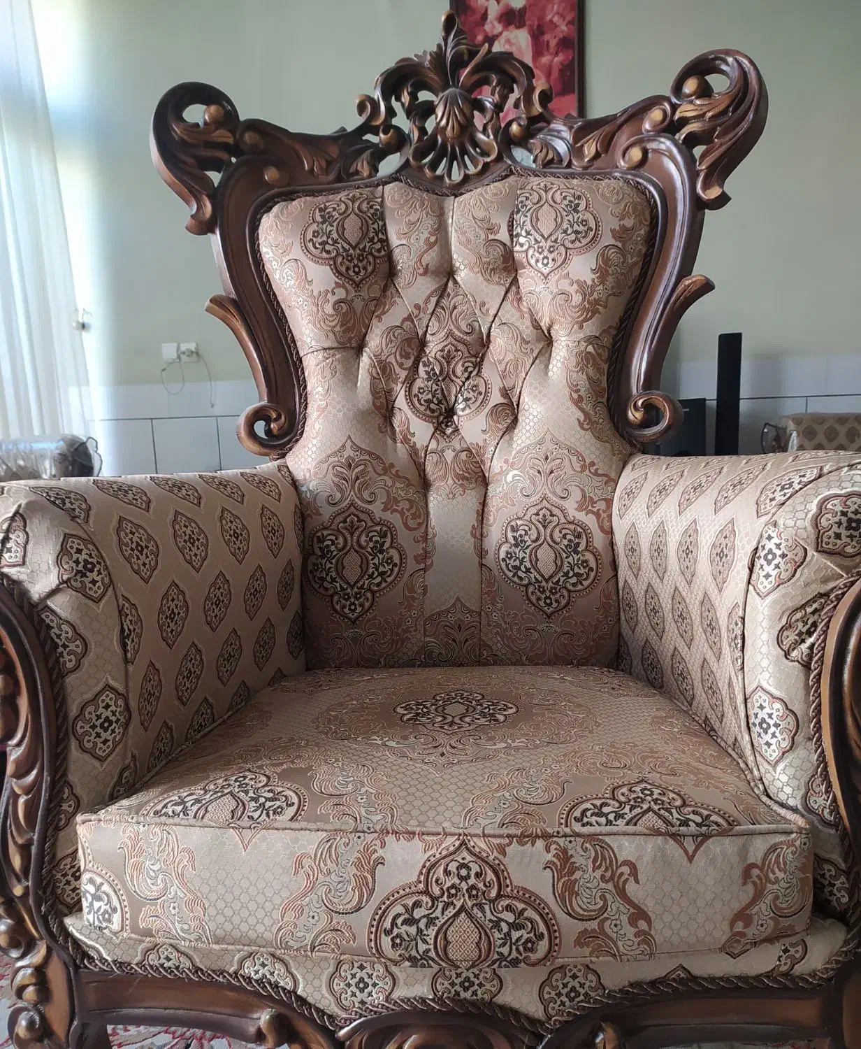 مبل سلطنتی|مبلمان خانگی و میز عسلی|فلاورجان, |دیوار