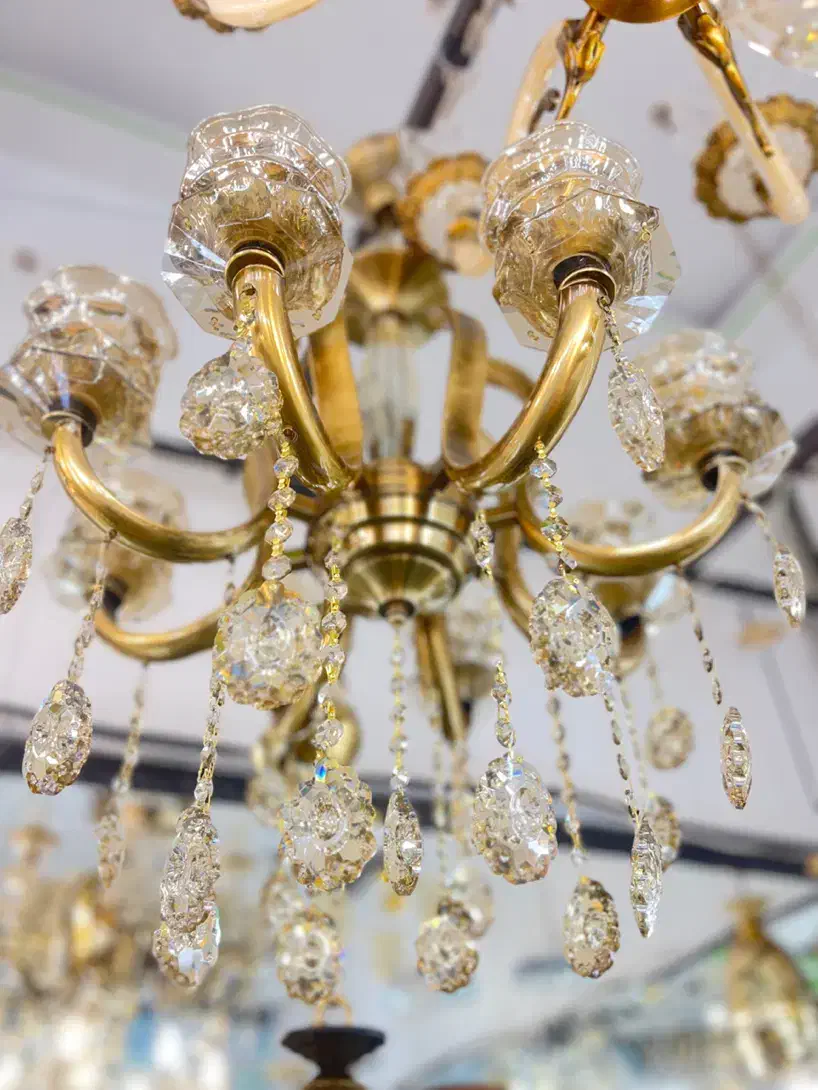 لوستر برنجی ۸ شاخه نو ارزون|لوستر و چراغ آویز|مشهد, سناباد|دیوار