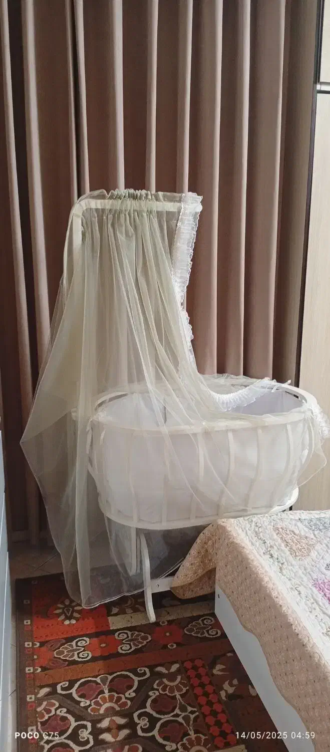 تخت گهواره ای|تخت و صندلی بچه|تهران, چهارصد دستگاه|دیوار