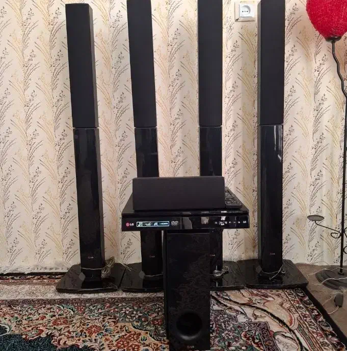 سینما خانواده ال جی بلوری ۱۰۰۰wبلوتوث کارخانه|سیستم صوتی خانگی|شیراز, وصال|دیوار