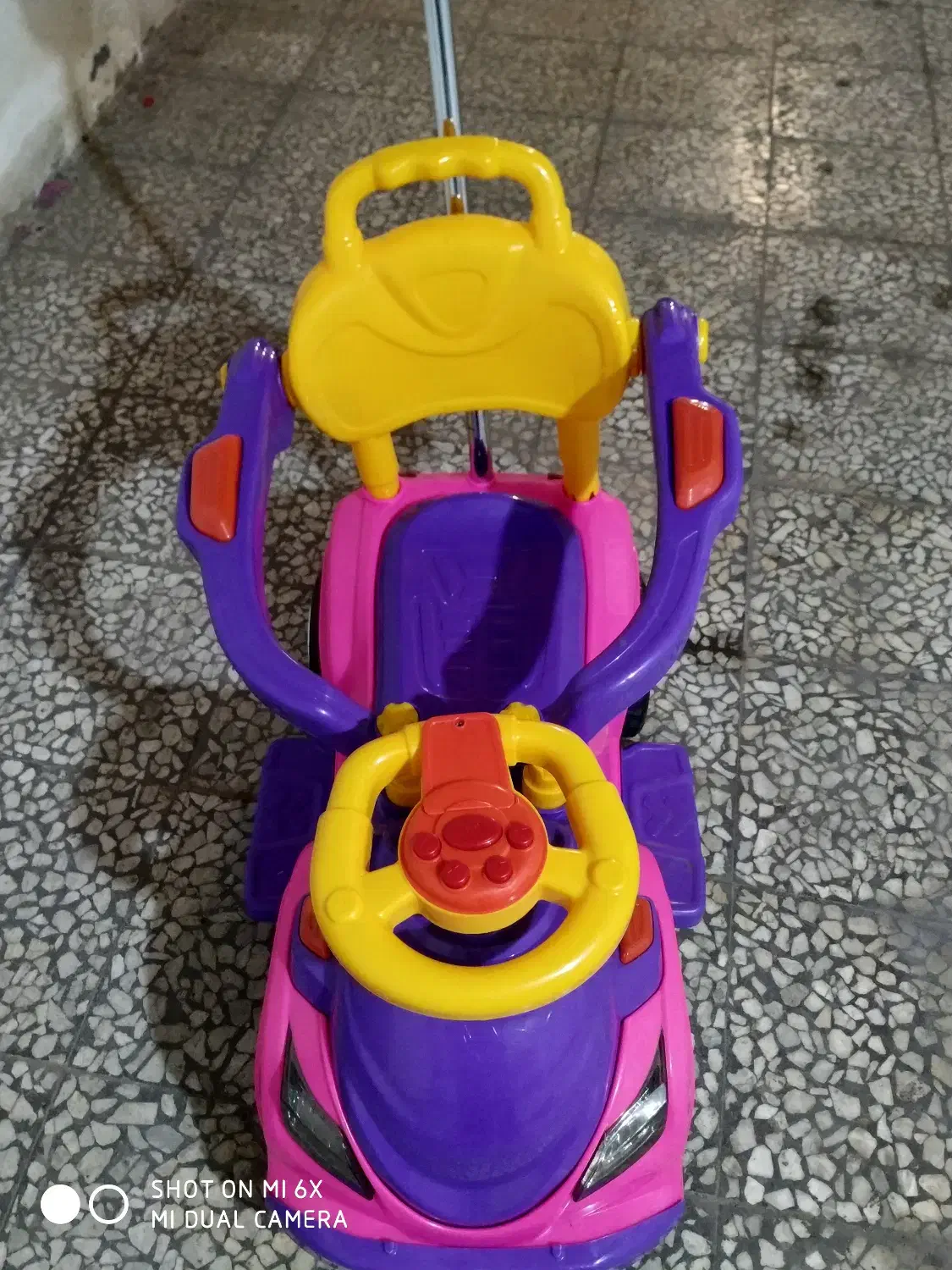 ماشین کودک|کالسکه و لوازم جانبی|لاهیجان, کوی خزر|دیوار