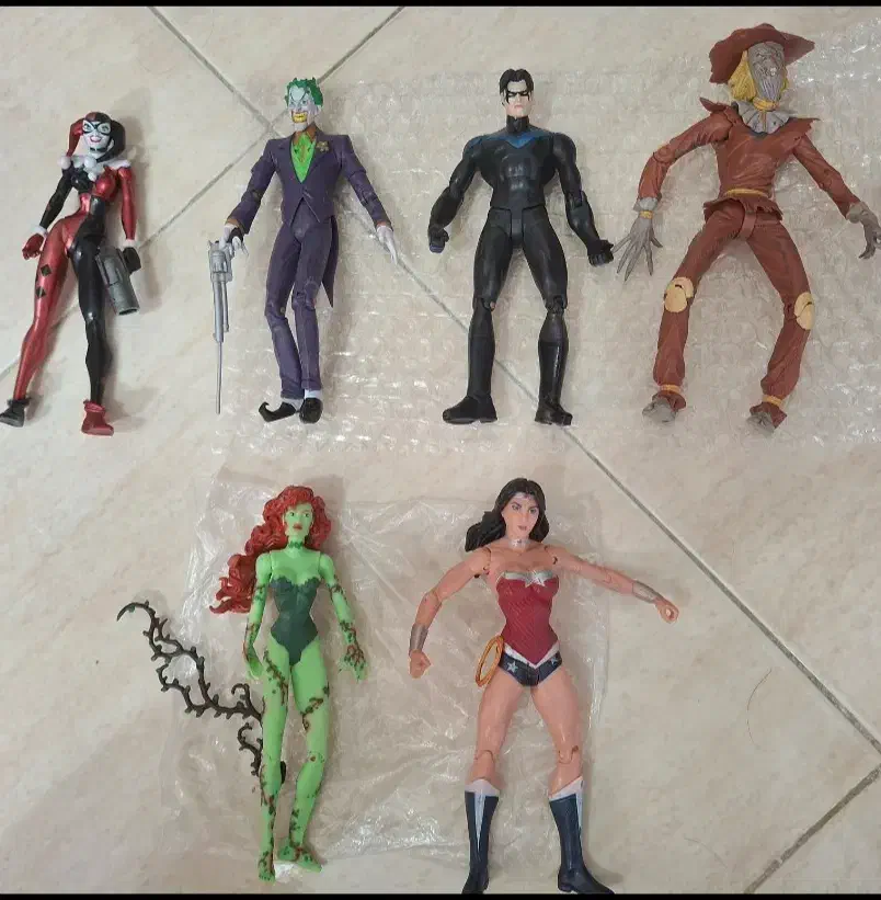اکشن فیگور های مختلف جوکر هارلی کویین مترسک و..|اسباببازی|تهران, ایرانشهر|دیوار