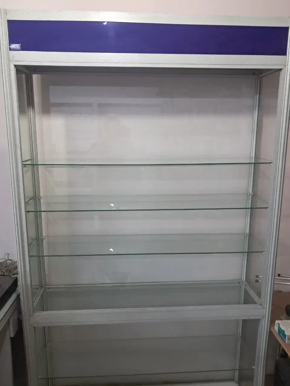 ویترین فلزی دکور میز تعمیر|بوفه، ویترین، کنسول|اصفهان, جامی|دیوار