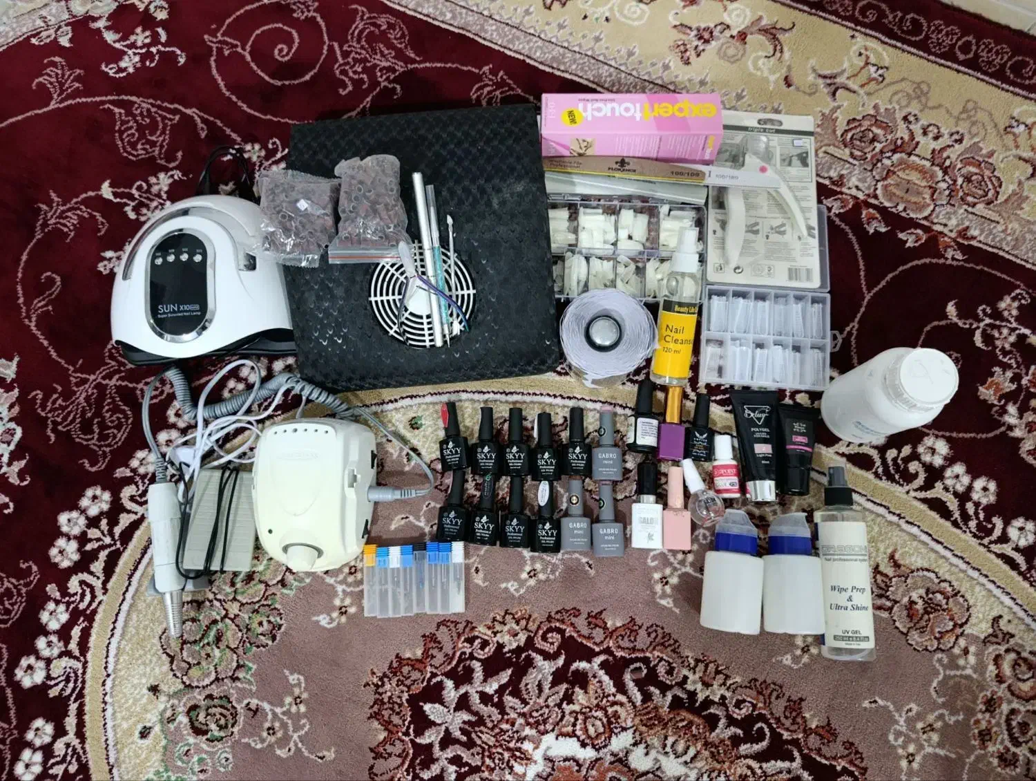 وسایل کاشت ناخن|آرایشگاه و سالنهای زیبایی|باغستان, |دیوار