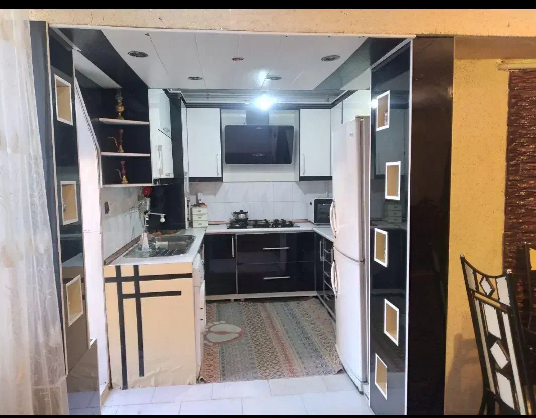 فروش واحد۸۲متری در وسط شهرک بهشتی|فروش آپارتمان|همدان, |دیوار