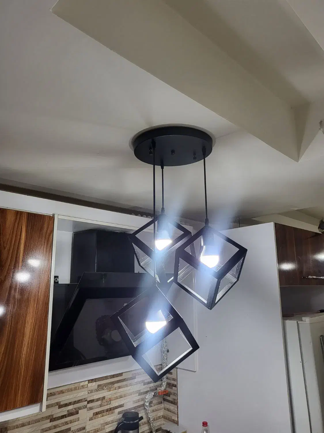 لوستر اشپزخانه|لوستر و چراغ آویز|اهواز, گلستان|دیوار