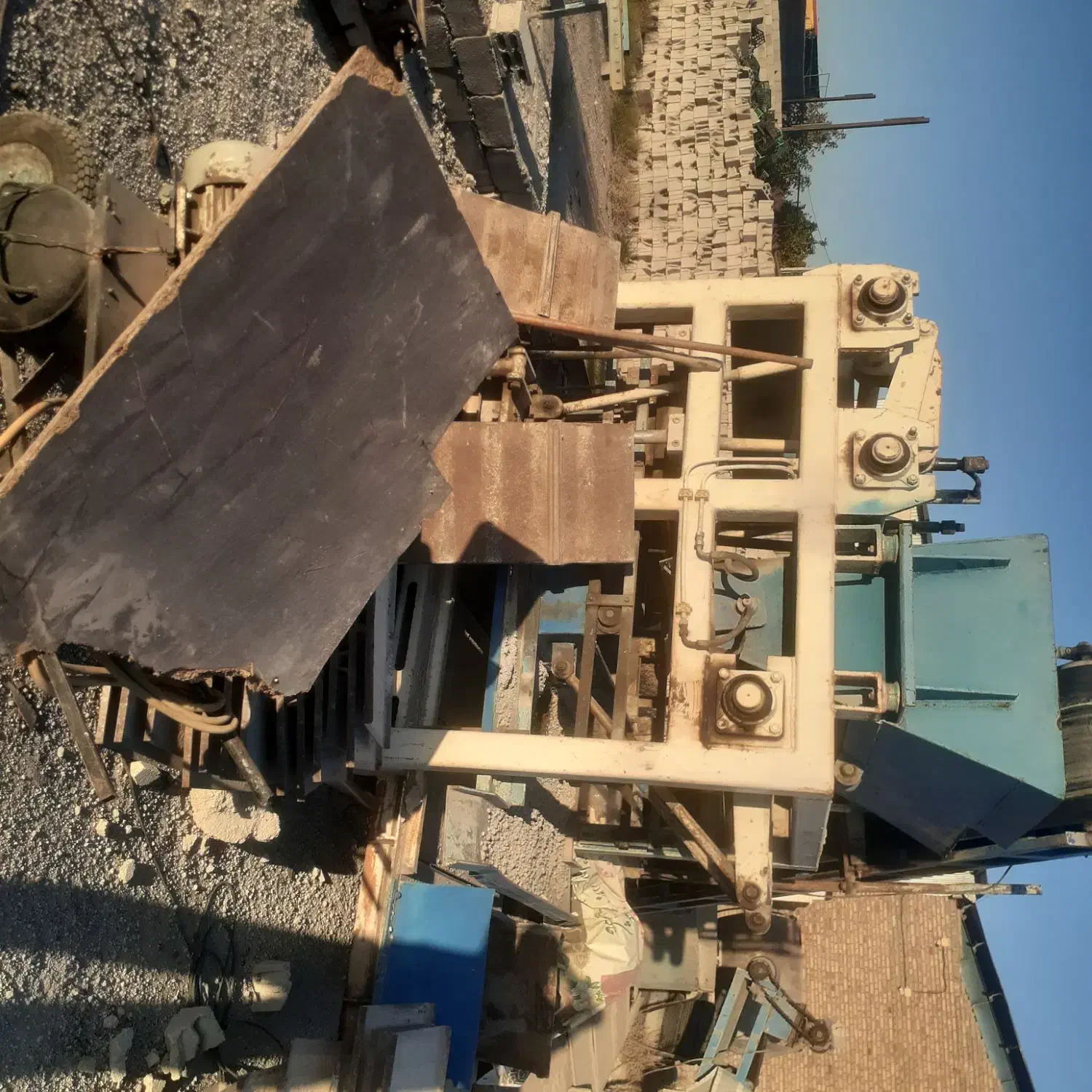 یک دستگاه بولک جدول۸۰۰|ماشینآلات صنعتی|خوی, |دیوار