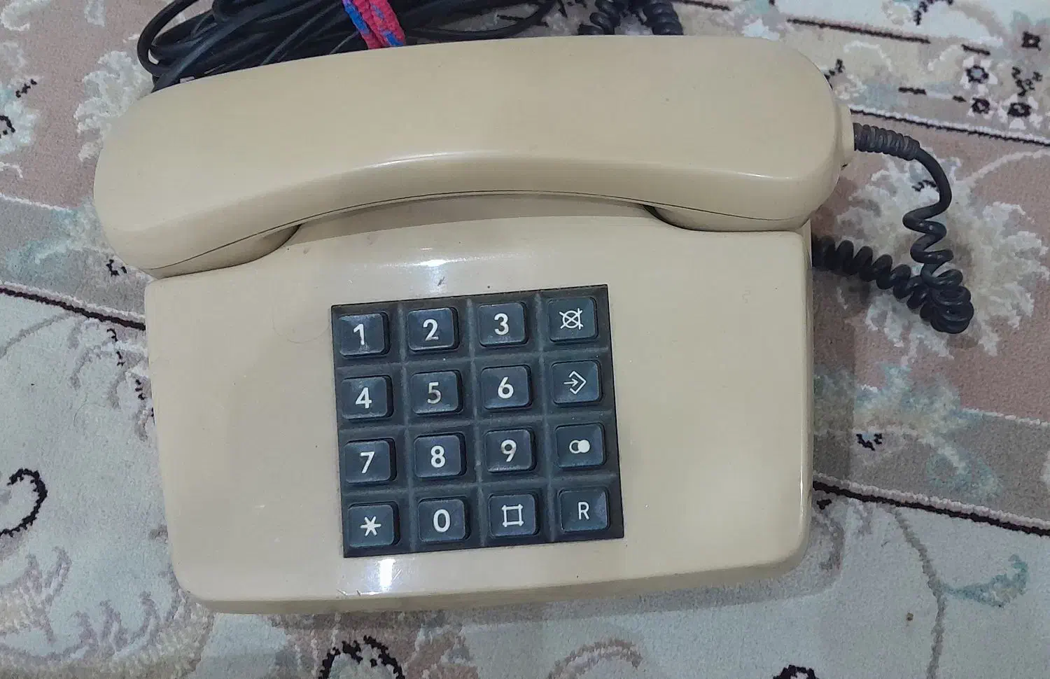 تلفن قدیمی|کلکسیون اشیاء عتیقه|مشکین‌دشت, |دیوار