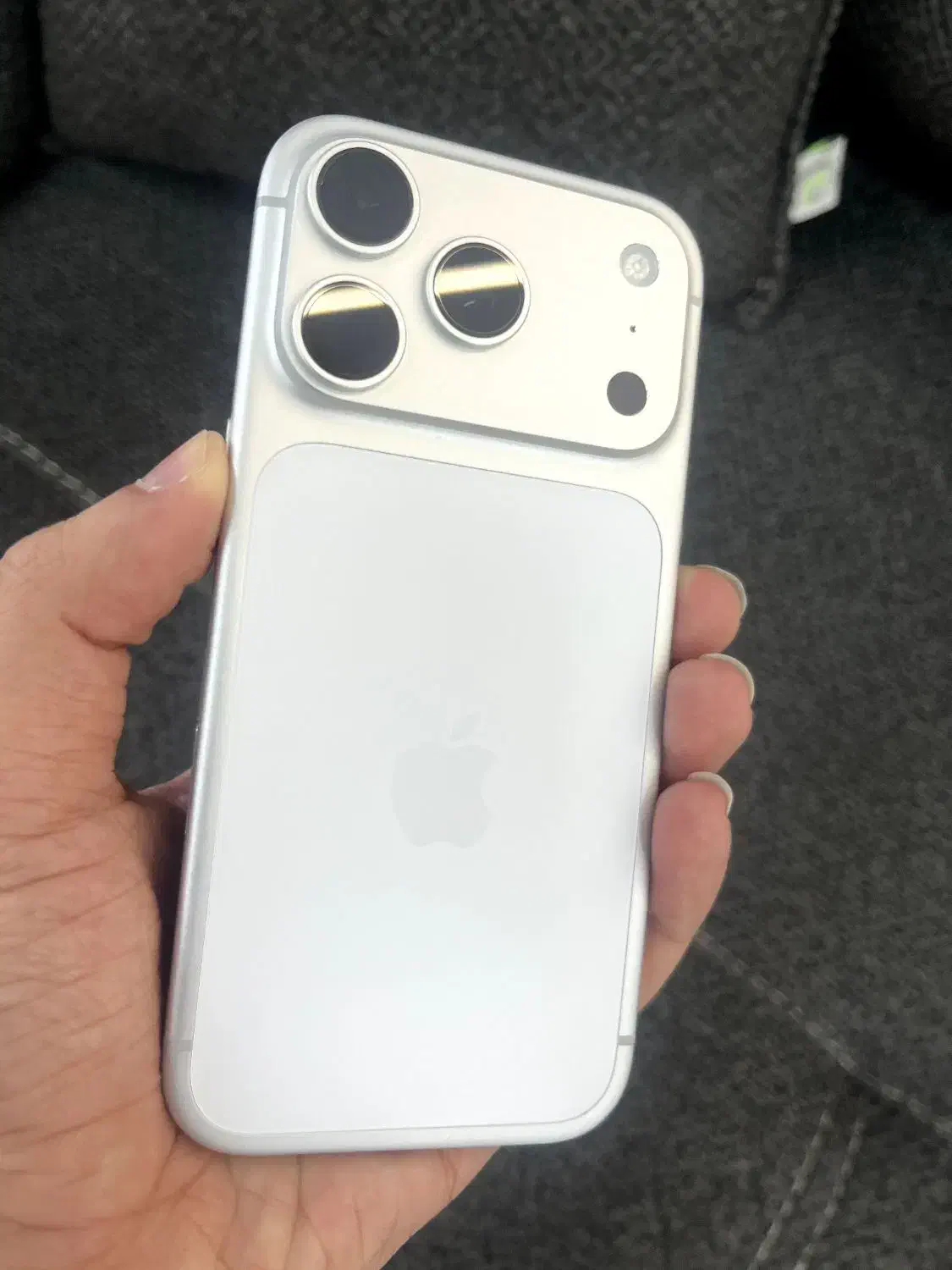 17pro Silver|موبایل|هشتگرد, مدرس|دیوار