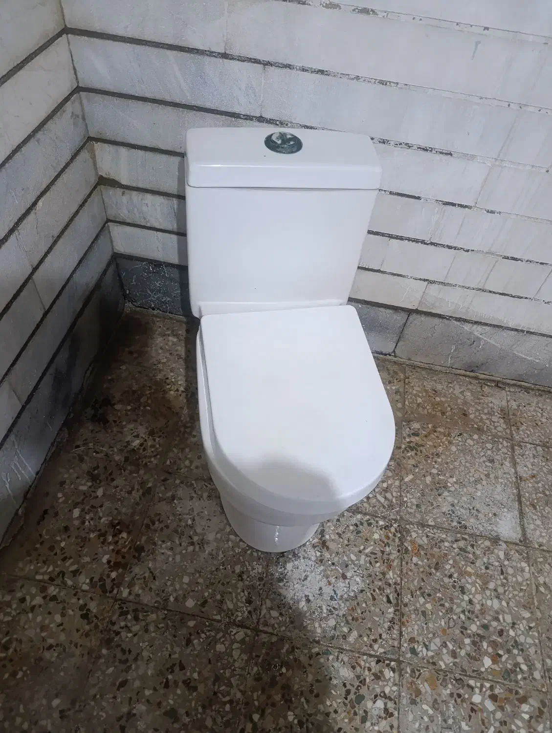 توالت فرنگی در حد نو|لوازم سرویس بهداشتی|آبادان, |دیوار