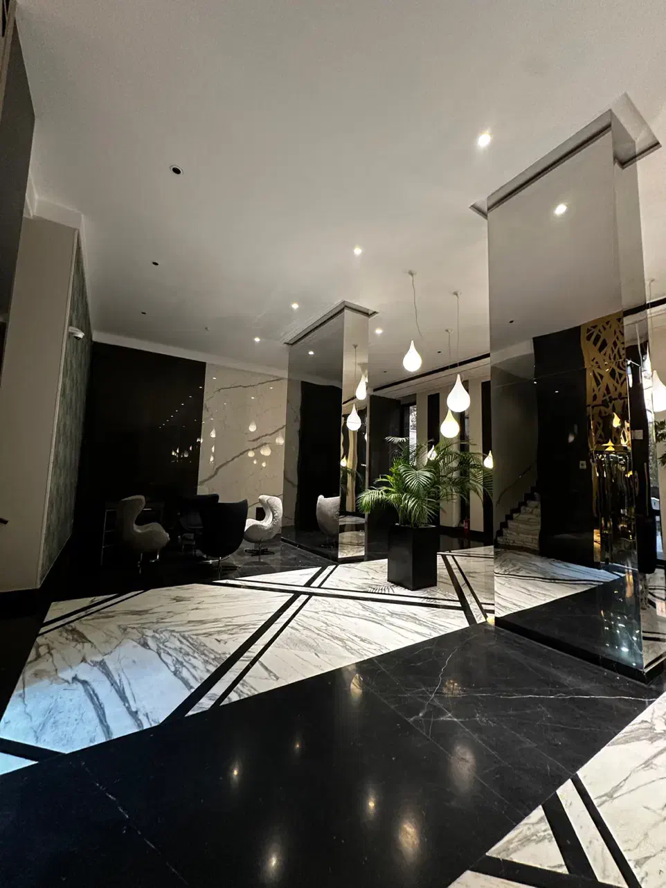 ۱۷۱متر/تکواحدی/مدرن/نیاوران