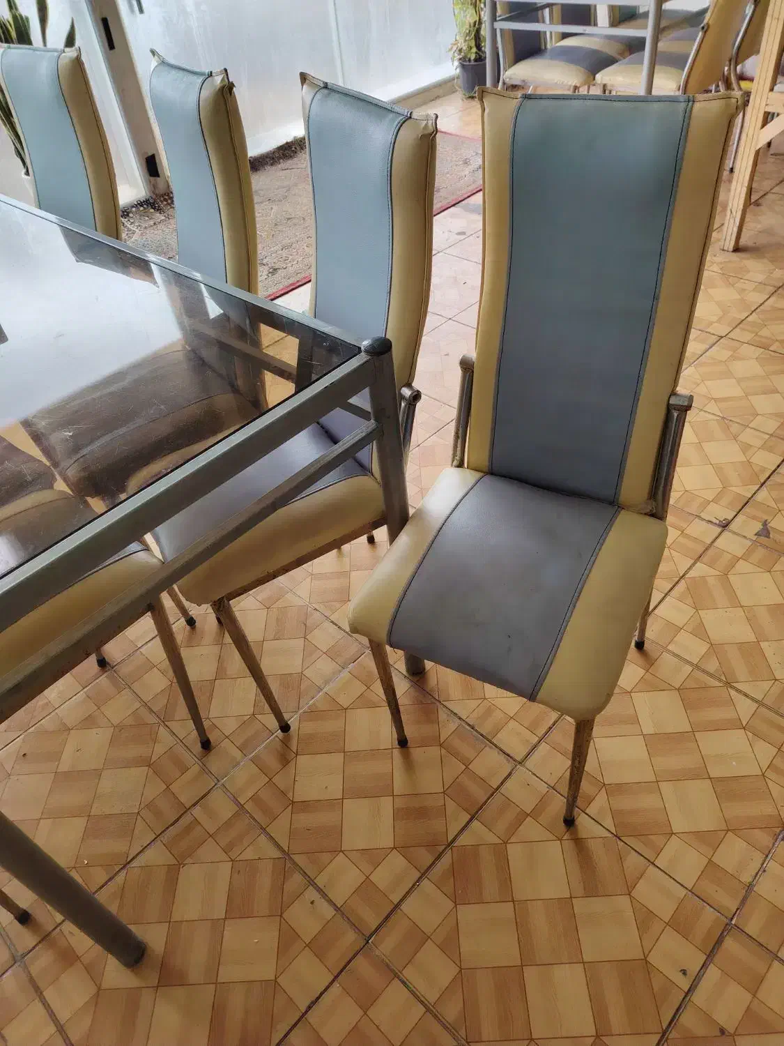 میز و صندلی|میز و صندلی غذاخوری|خمین, |دیوار