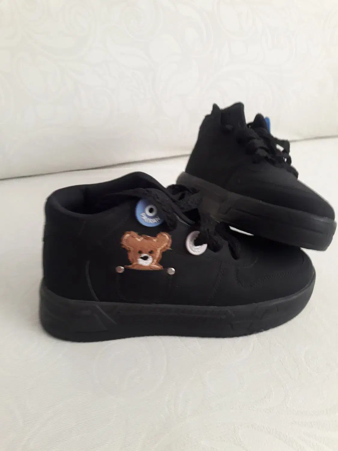 کتونی زنانه|کیف، کفش، کمربند|ازنا, |دیوار