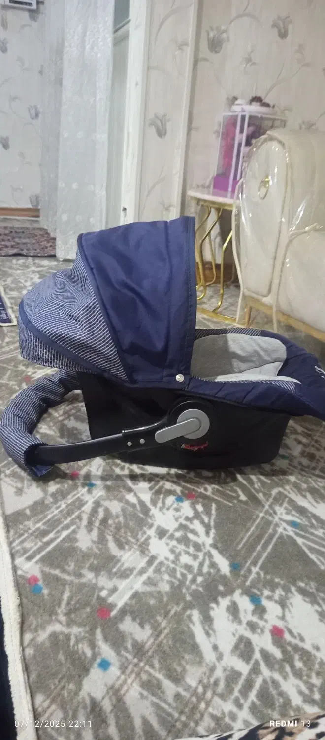 کریرنونونو|کالسکه و لوازم جانبی|قدس, شهرقدس|دیوار