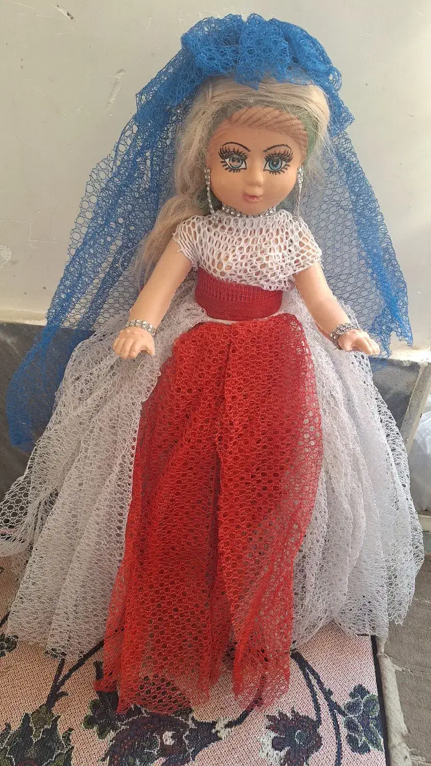 عروسک|اسباب‌‌بازی|قرچک, زیبا شهر|دیوار