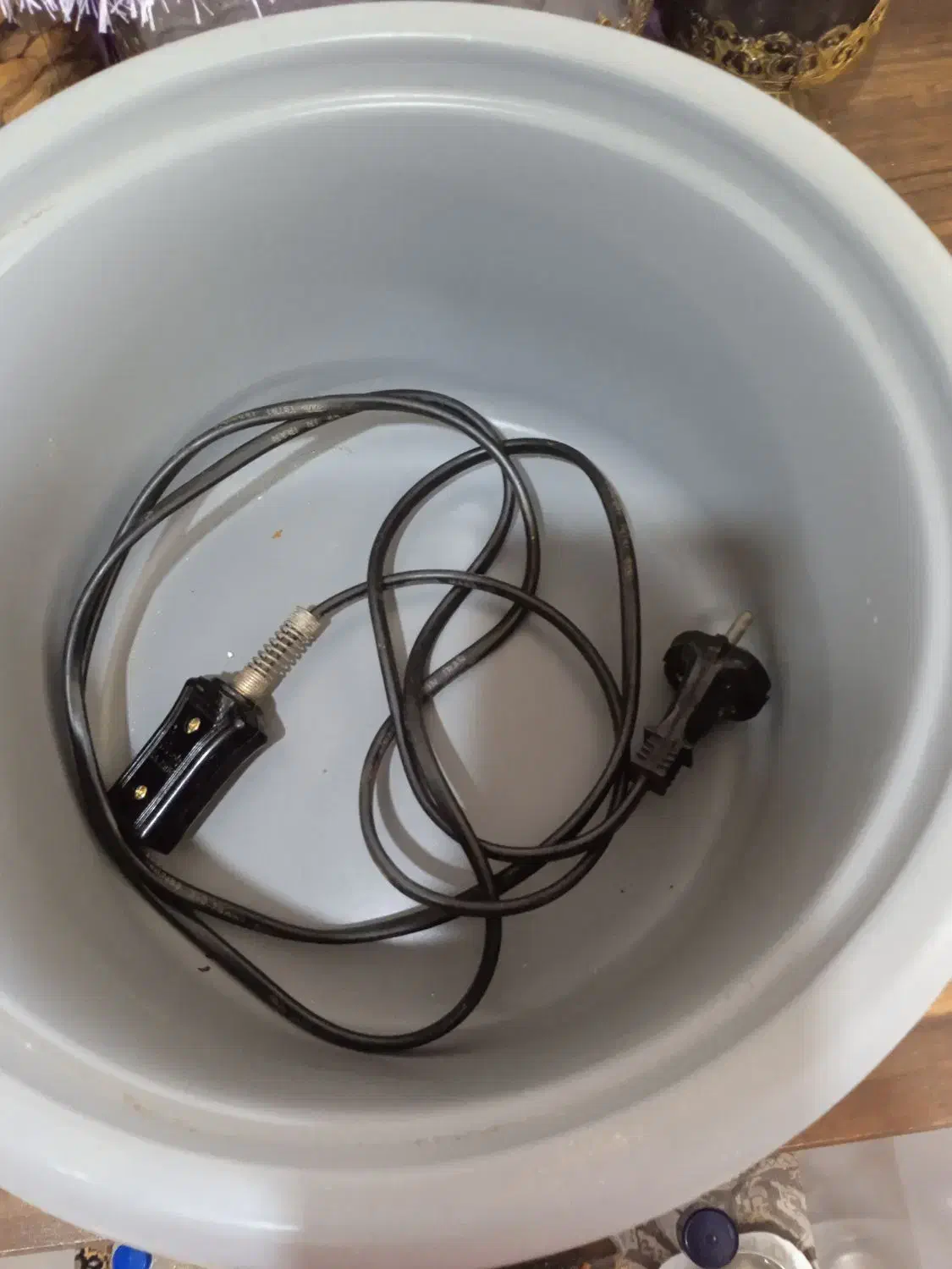 فروش پلوپزبرقی|سایر لوازم برقی|رشت, پیرکلاچای|دیوار