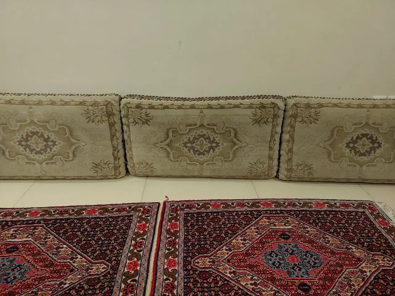 12 عدد پشتی پنبه|پشتی|سنندج, |دیوار