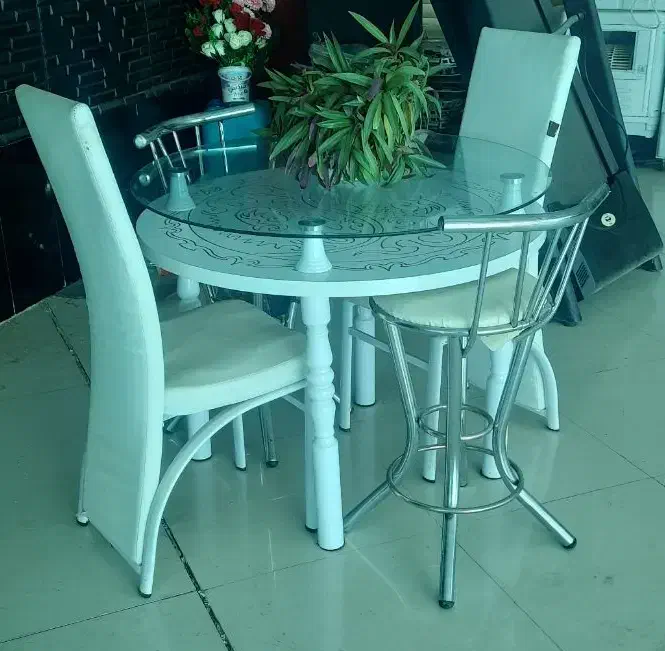 میز ناهار خوری|میز و صندلی غذاخوری|سنقر, |دیوار