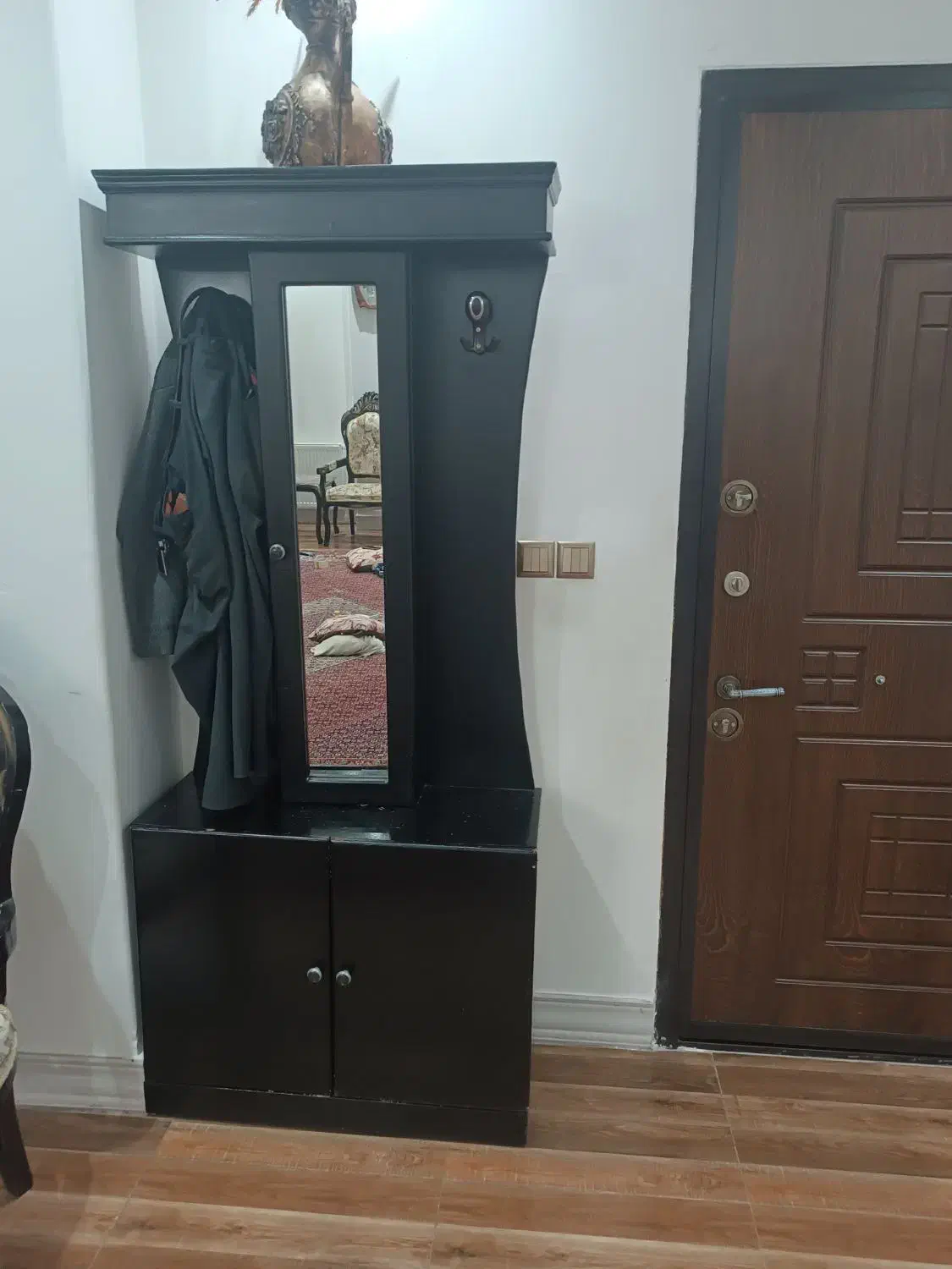 مبل بوفه جاکفشی آیینه و میز تلویزیون هم دوتا|مبلمان خانگی و میز عسلی|زنجان, |دیوار