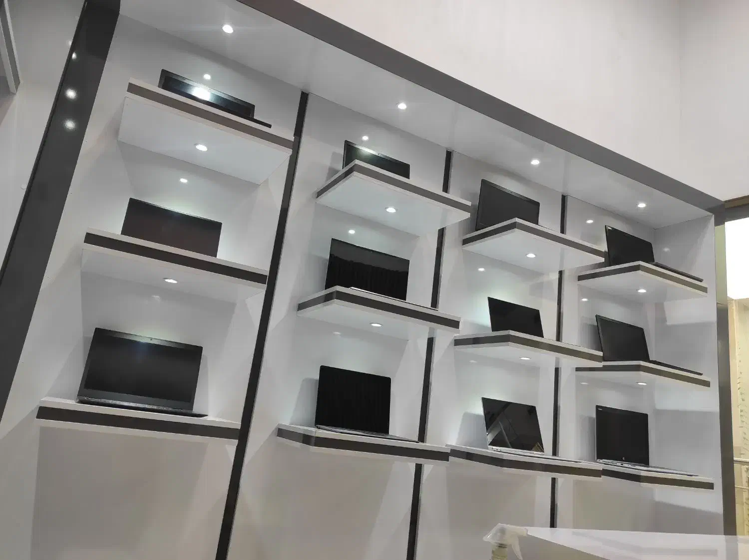 فروش انواع لپتاپ استوک ونو|رایانه همراه|سنقر, |دیوار