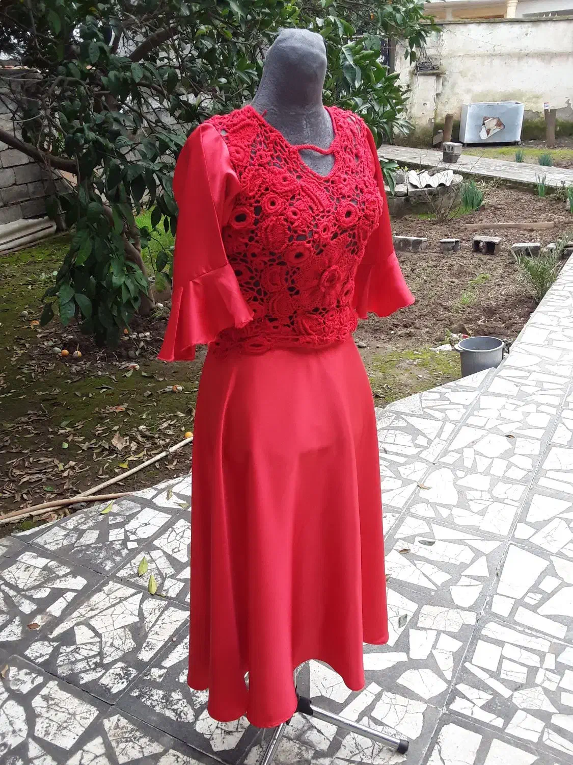 لباس ایرلندی|لباس|سرخرود, |دیوار