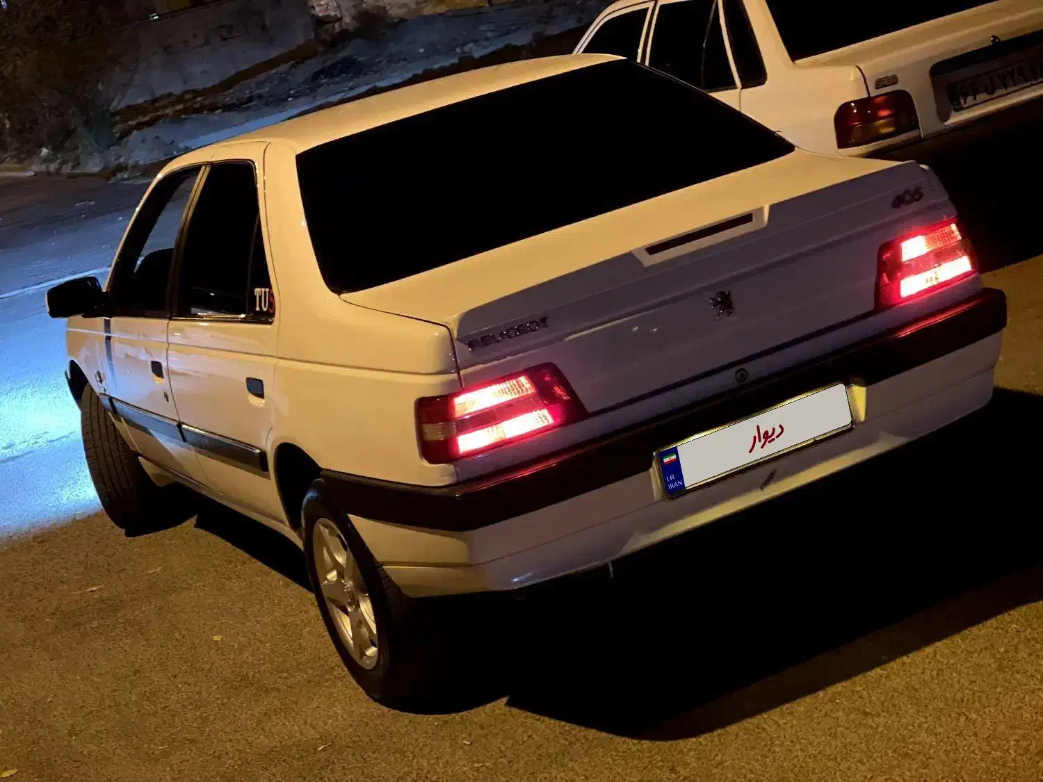 فروشی|خودرو سواری و وانت|ازنا, |دیوار