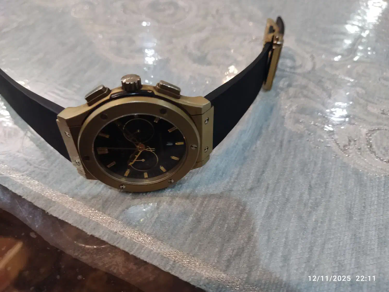 ساعت هابلوت|ساعت|سیاهکل, |دیوار