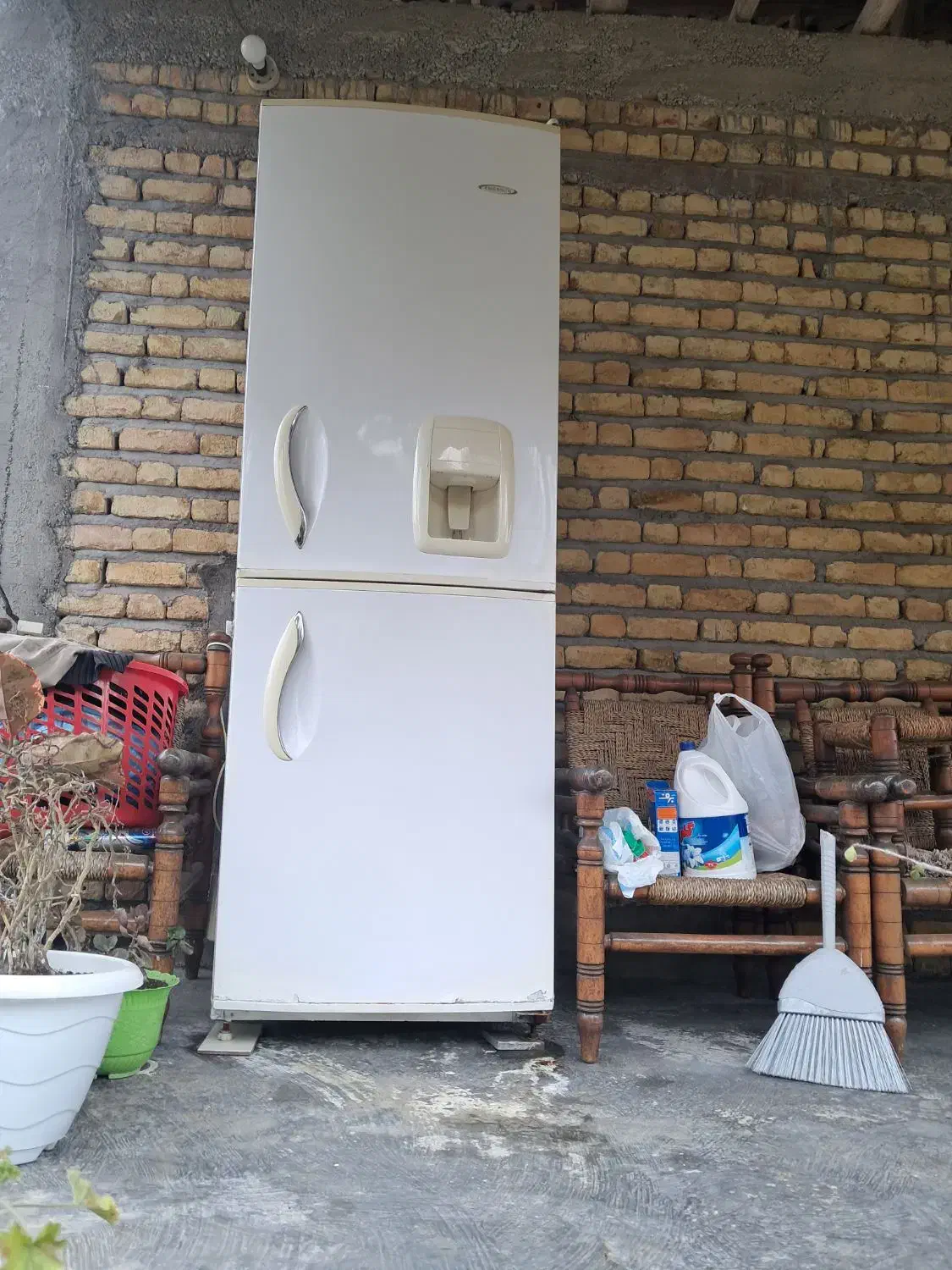 یخچال وفریزر  بالا وپایین|یخچال و فریزر|سیاهکل, |دیوار