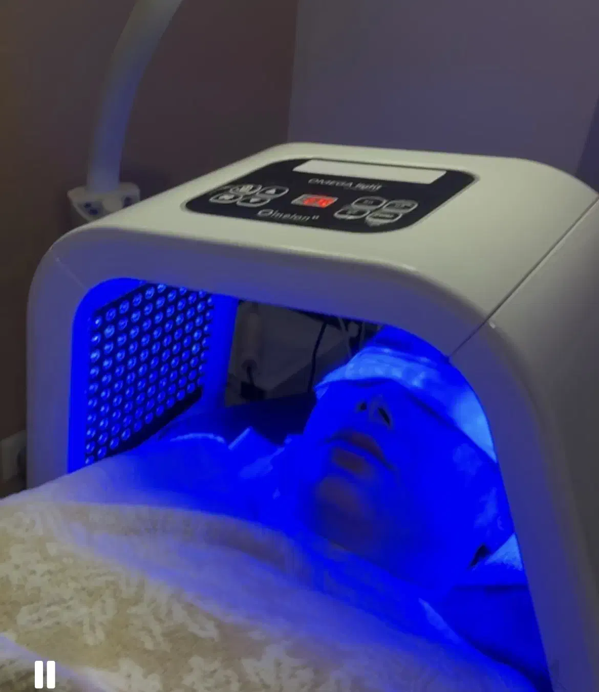 مدل پاکسازی تخصصی پوست پکیج کامل|خدمات آرایشگری و زیبایی|رشت, چله خانه|دیوار