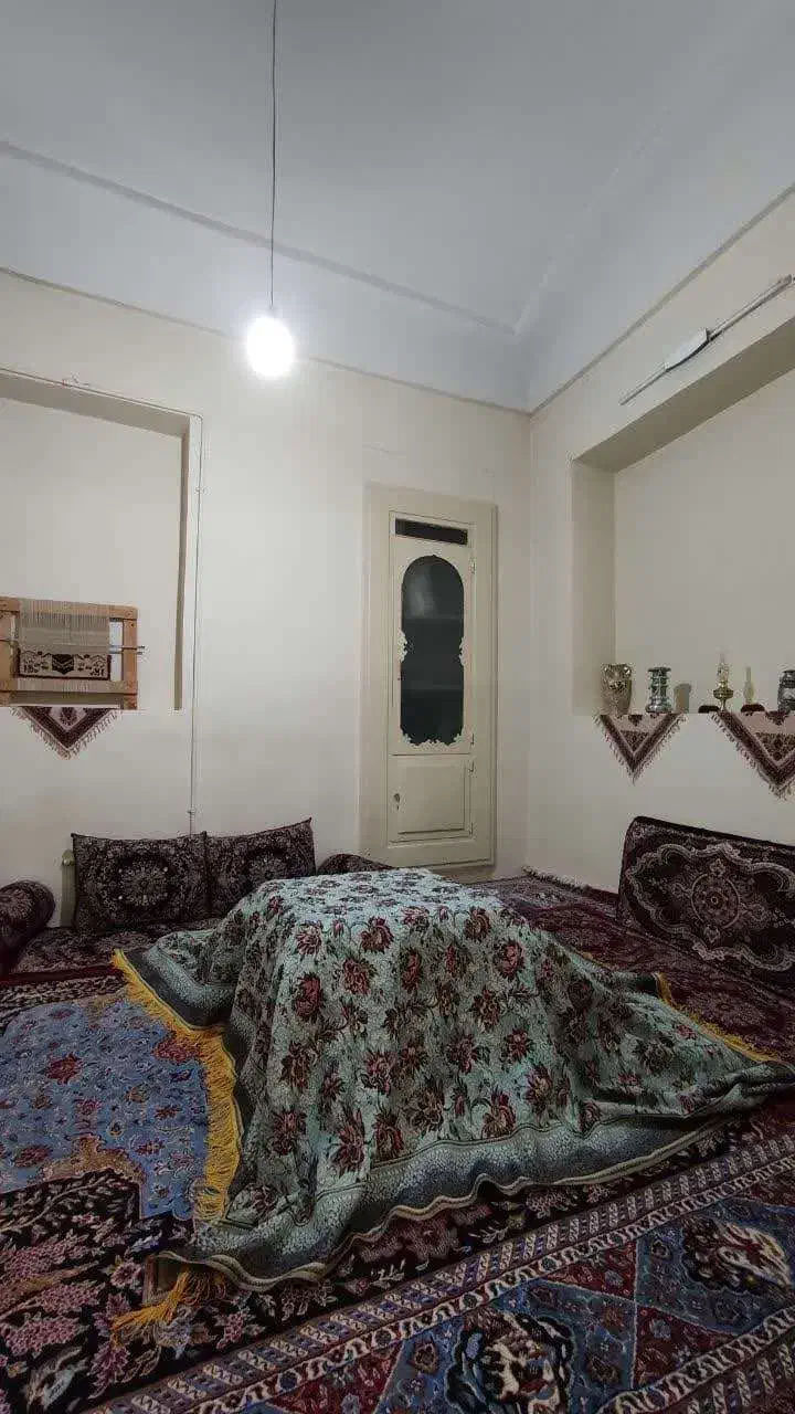 خانه باغ مسکونی زیبا در شهر تیران، روستای ورپشت|فروش خانه و ویلا|تیران, |دیوار