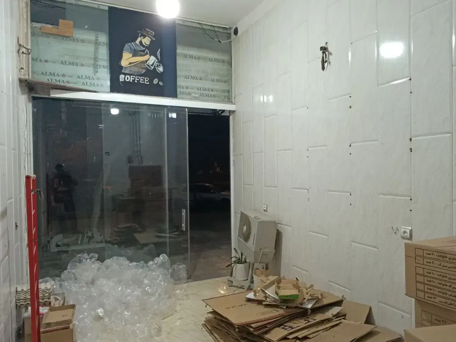 20مترمربع مغازه تجاری واقع در طلاییه|اجارهٔ مغازه و غرفه|قرچک, شهرک طلائیه|دیوار