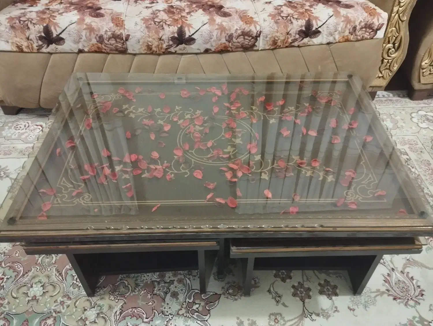 مبل هفت نفره با میز جلومبلی|مبلمان خانگی و میز عسلی|کاشان, طالقانی|دیوار