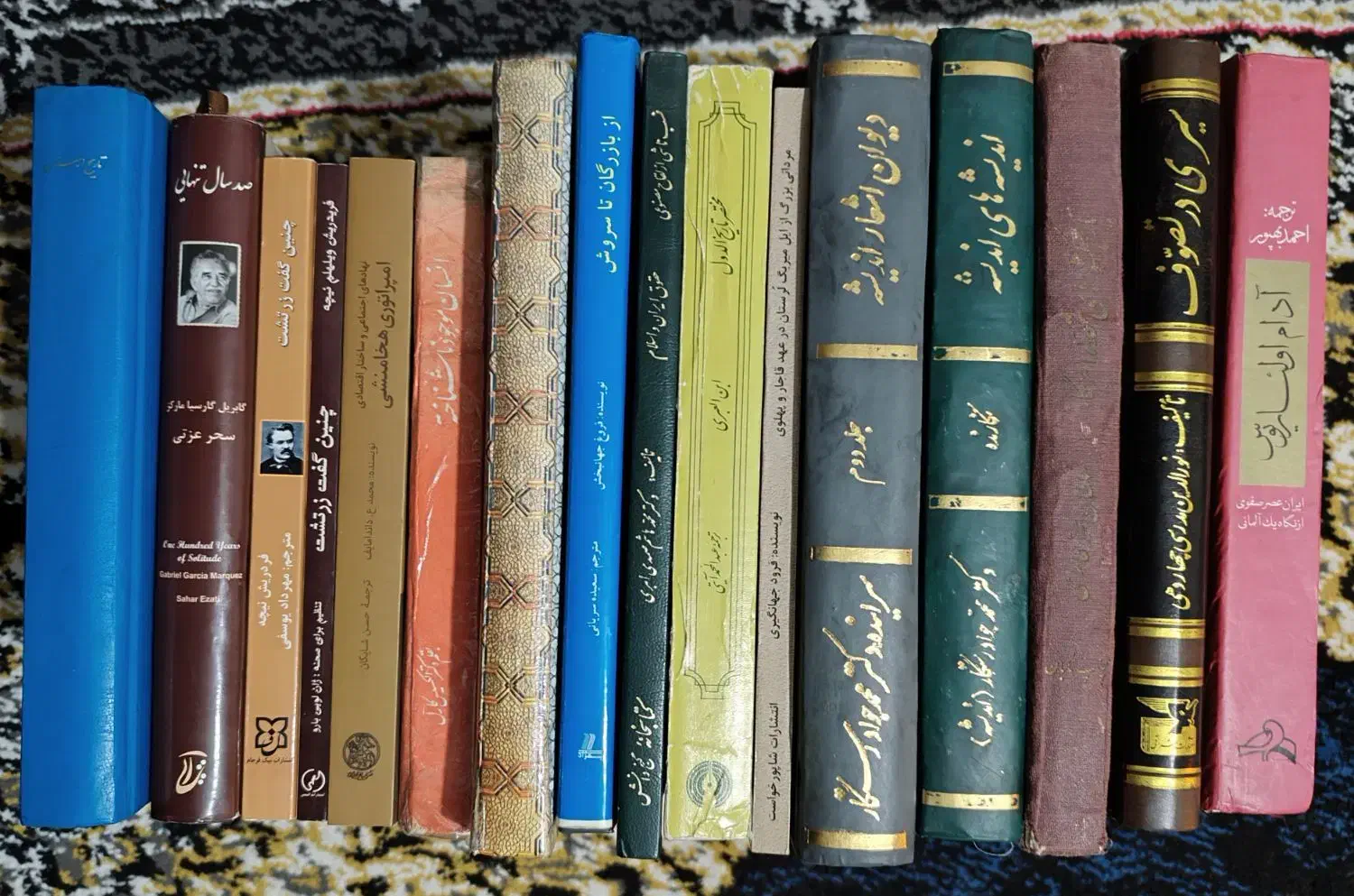 کتاب تاریخی و ادبی رومان و غیره|کتاب و مجله تاریخی|بروجرد, |دیوار