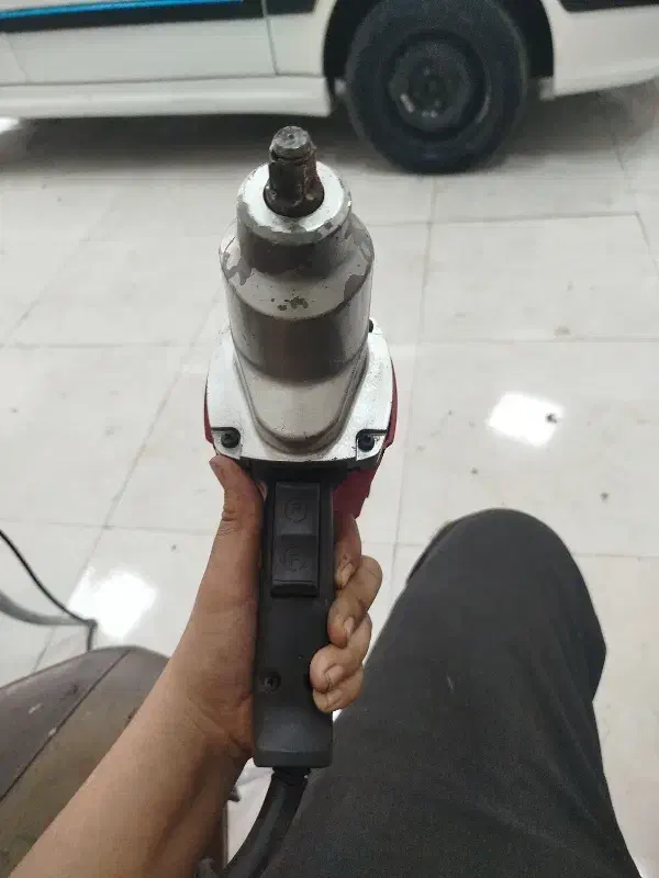 بوکس برقی|ابزارآلات|میانه, |دیوار