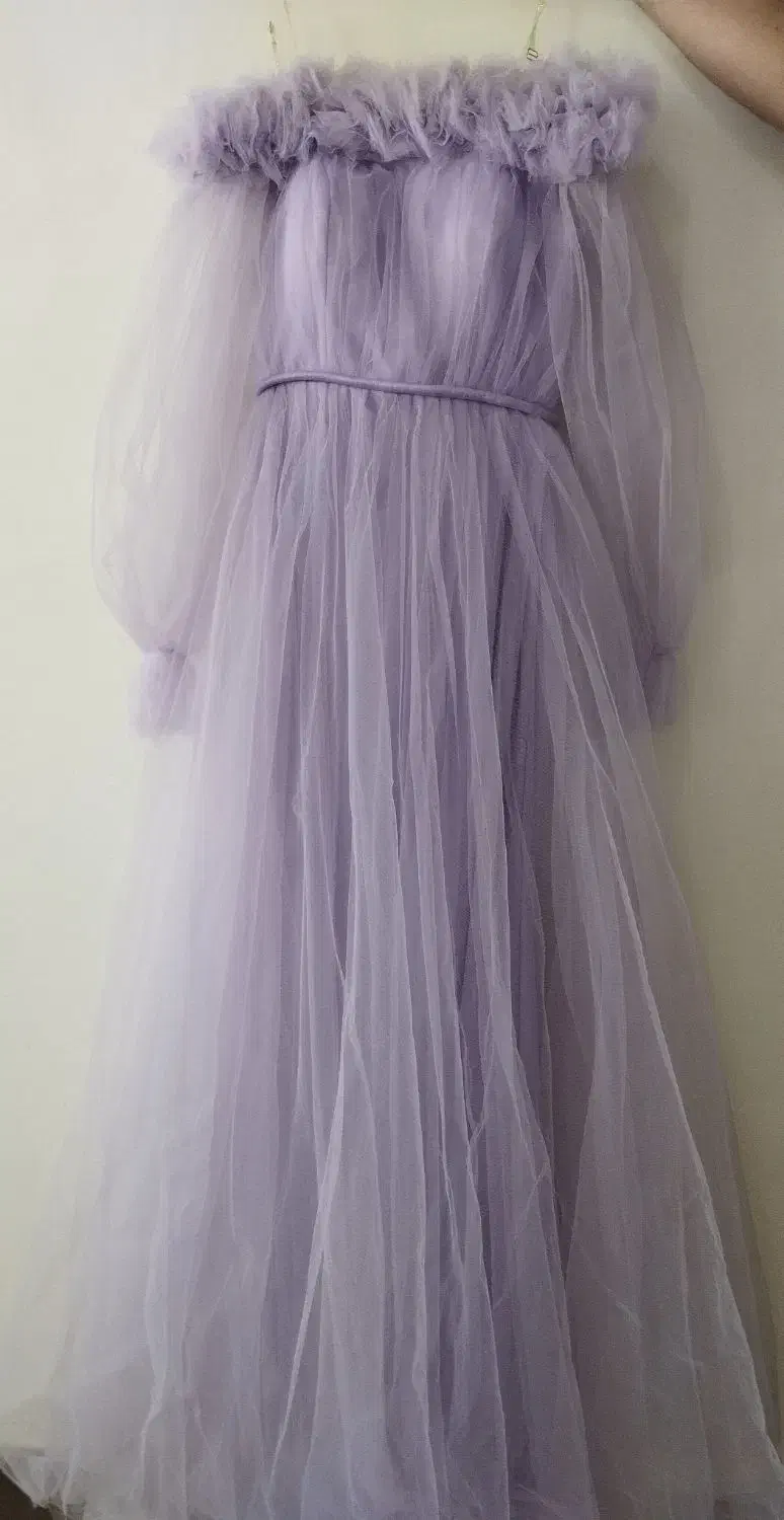 لباس مجلسی|لباس|رباط‌کریم, آدران|دیوار