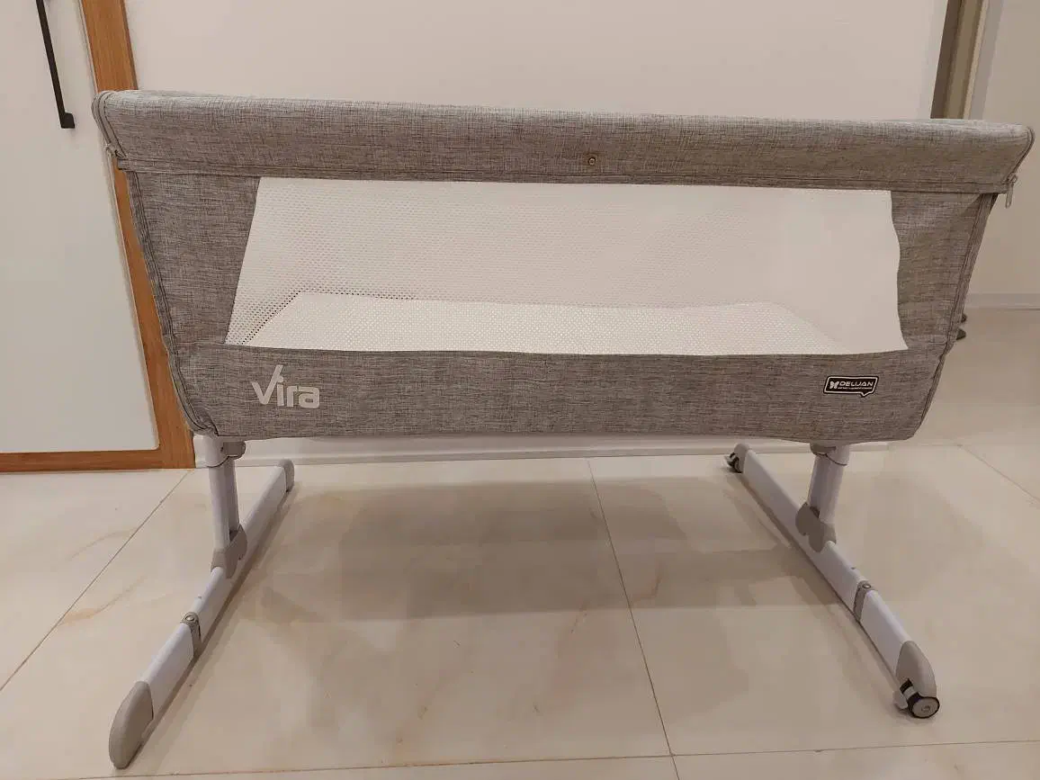 تخت نوزاد کنار مادر|تخت و صندلی بچه|گرگان, |دیوار