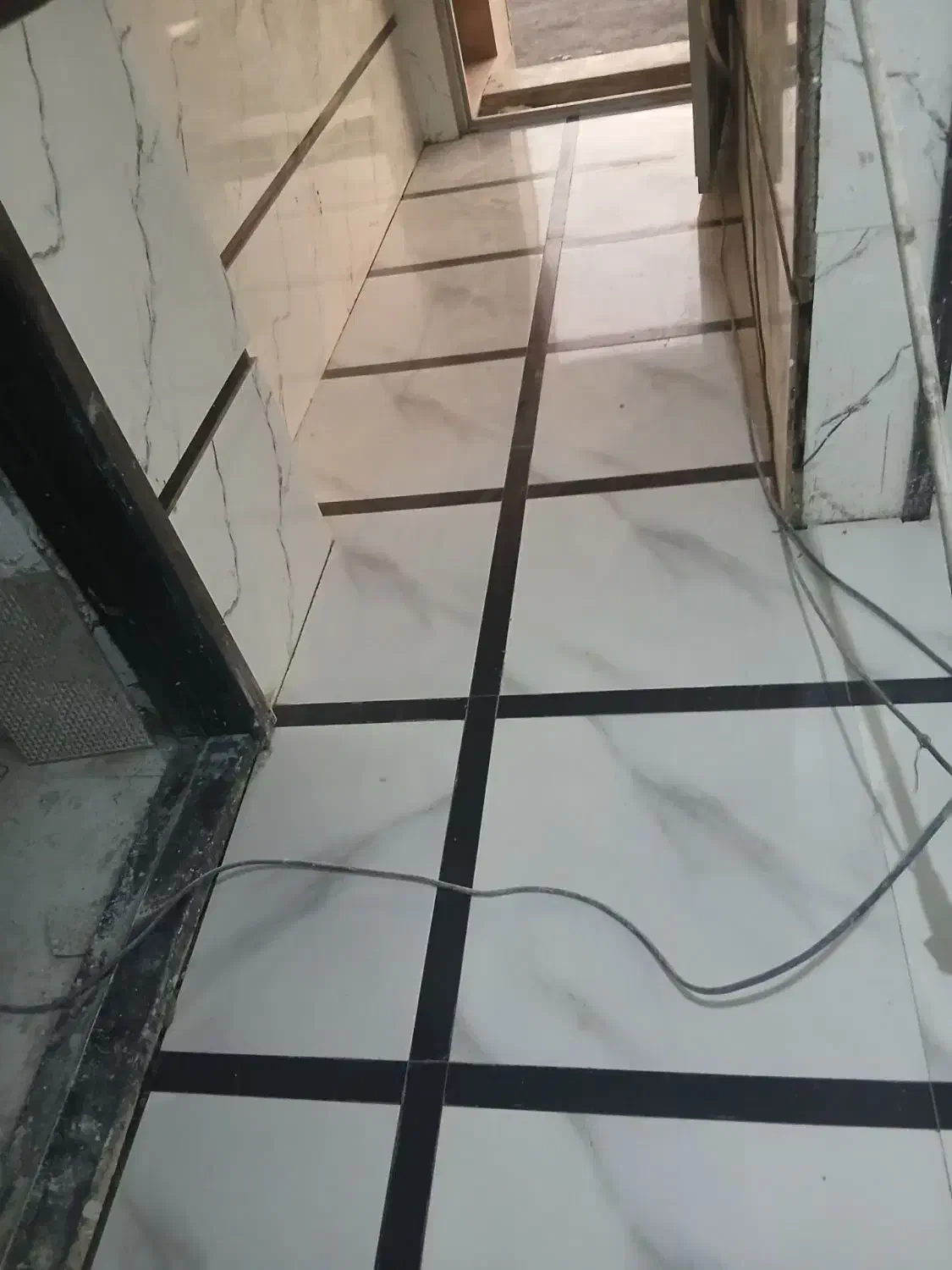 کاشی کاری سیمان کاری|خدمات پیشه و مهارت|ملایر, |دیوار