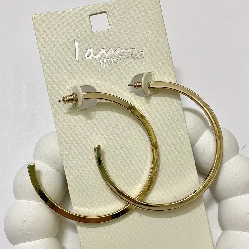 گوشواره|حراج|تهران, درختی|دیوار