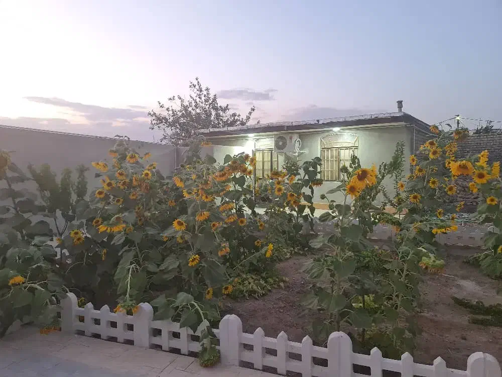 خونه ویلایی با آب، برق، گاز ، فقط ۲۰ دقیقه تا شهر|فروش خانه و ویلا|سلفچگان, |دیوار