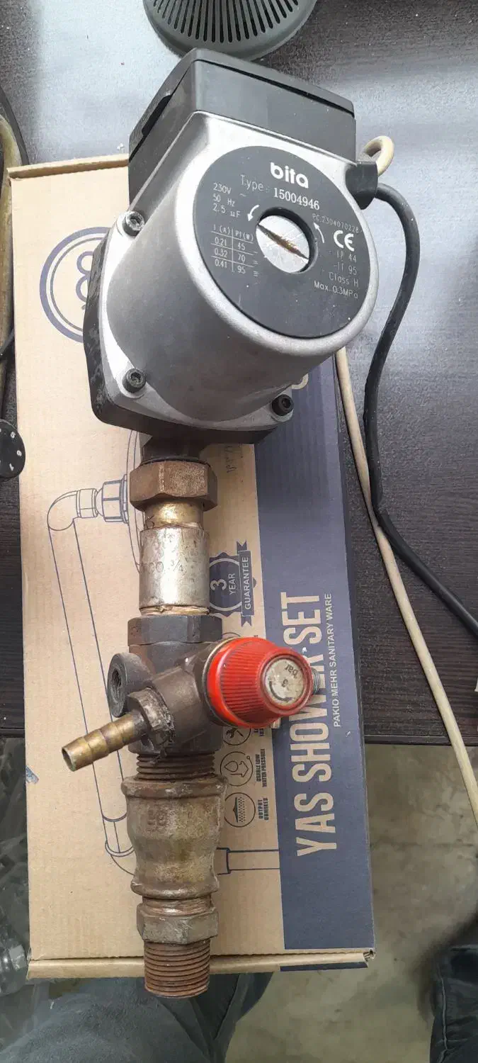 کاربراتور آبگرمکن و بخاری روکار ترموستاتیک|آبگرمکن، پکیج، شوفاژ|هشتگرد, فاز ۷ مهستان|دیوار