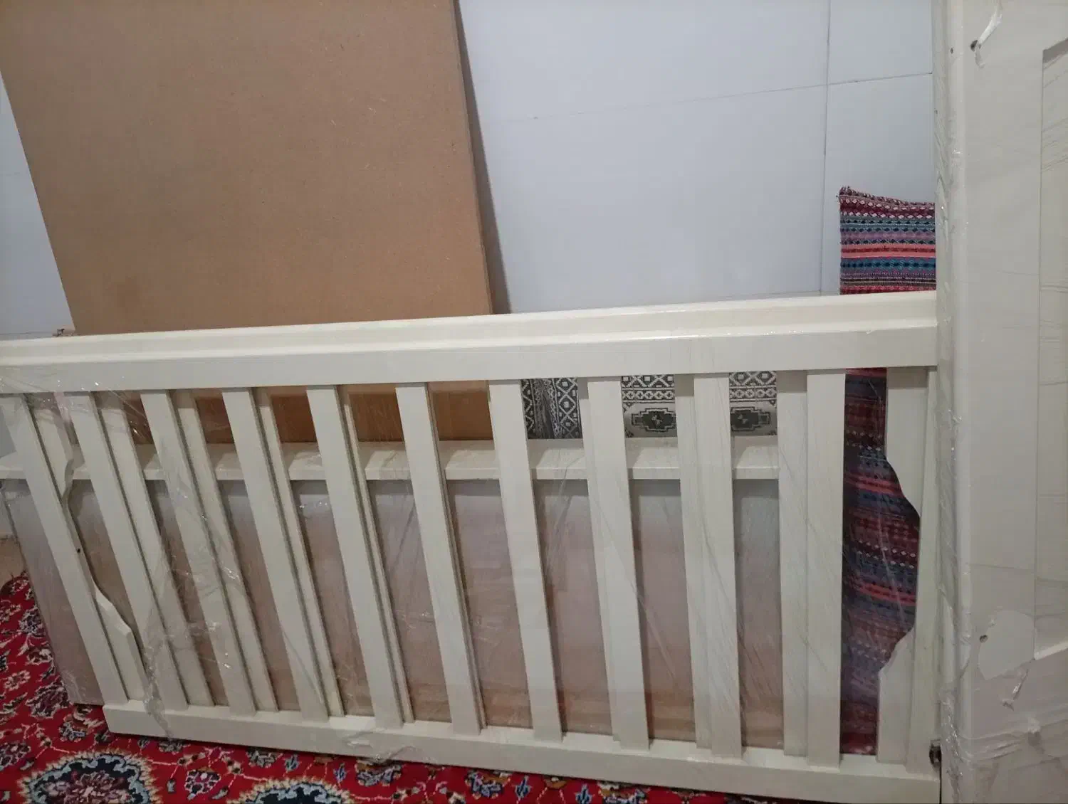 تخت کودک|تخت و سرویس خواب|مشکیندشت, |دیوار