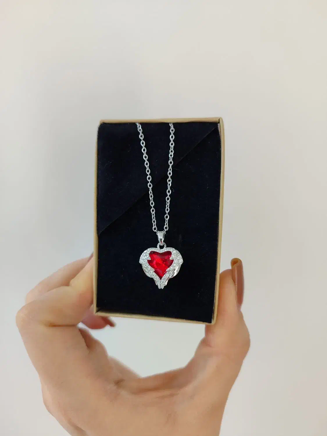 سوارسکی|بدلیجات|قم, شاه ابراهیم|دیوار