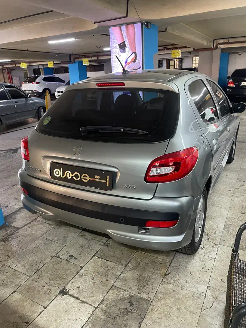 ۲۰۷ تیتانیوم بسیار تمیز / فروش نقد و اقساط|خودرو سواری و وانت|تهران, ظفر|دیوار