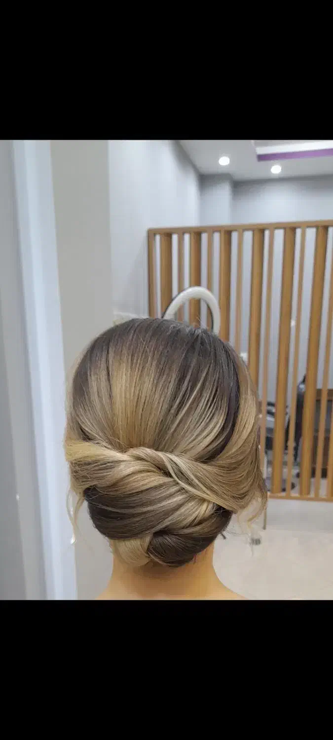 مدل برای شنیون و کرلی|خدمات آرایشگری و زیبایی|بوکان, |دیوار