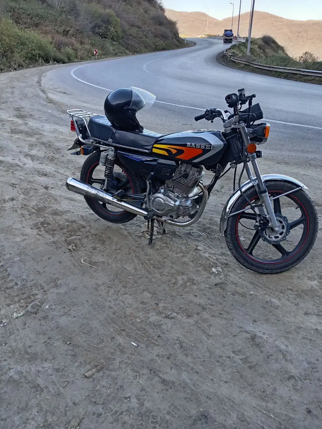 موتور200 1403 باسل|موتورسیکلت|چوبر, |دیوار