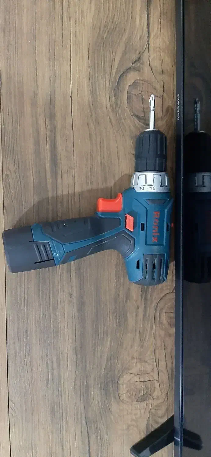 دریل شارژی رونیکس۸۶۱۲بدون تعمیر|ابزارآلات|زنجان, |دیوار